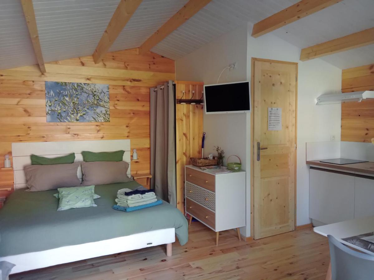 Chalet "Le Petit Olivier" Gites Appart 'Hotel L'Echappee Belle D'Aubenas Logement 2 Sur 3 Eksteriør billede